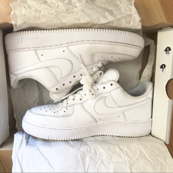 Nike Other - NIKE AIRFORCE 1 07” size 9Mens/11 ladies